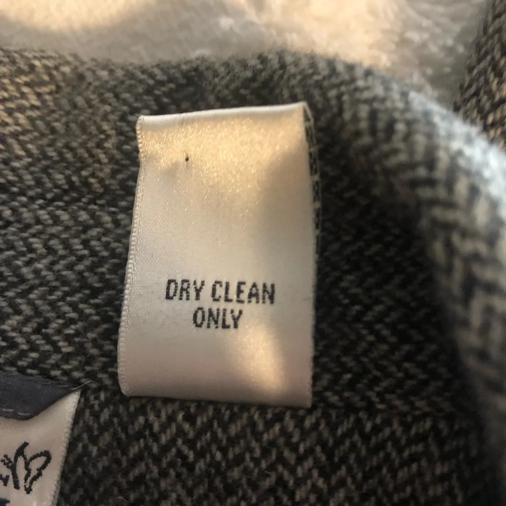Fashion Bug Wool blend Herringbone Gray Bomber Jacket with Structured Design - Picture 13 of 13
